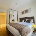 White Homes Apartments • Central Point