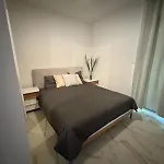Two Brothers Apartment