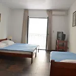 Lero Apartments
